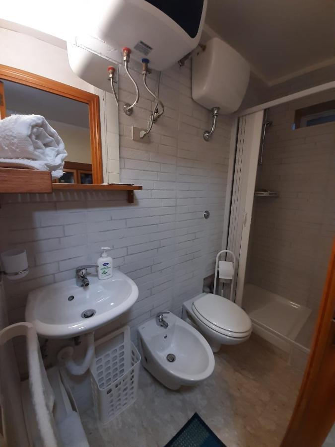 Holiday House Nel Cuore Di Bari Buitenkant foto