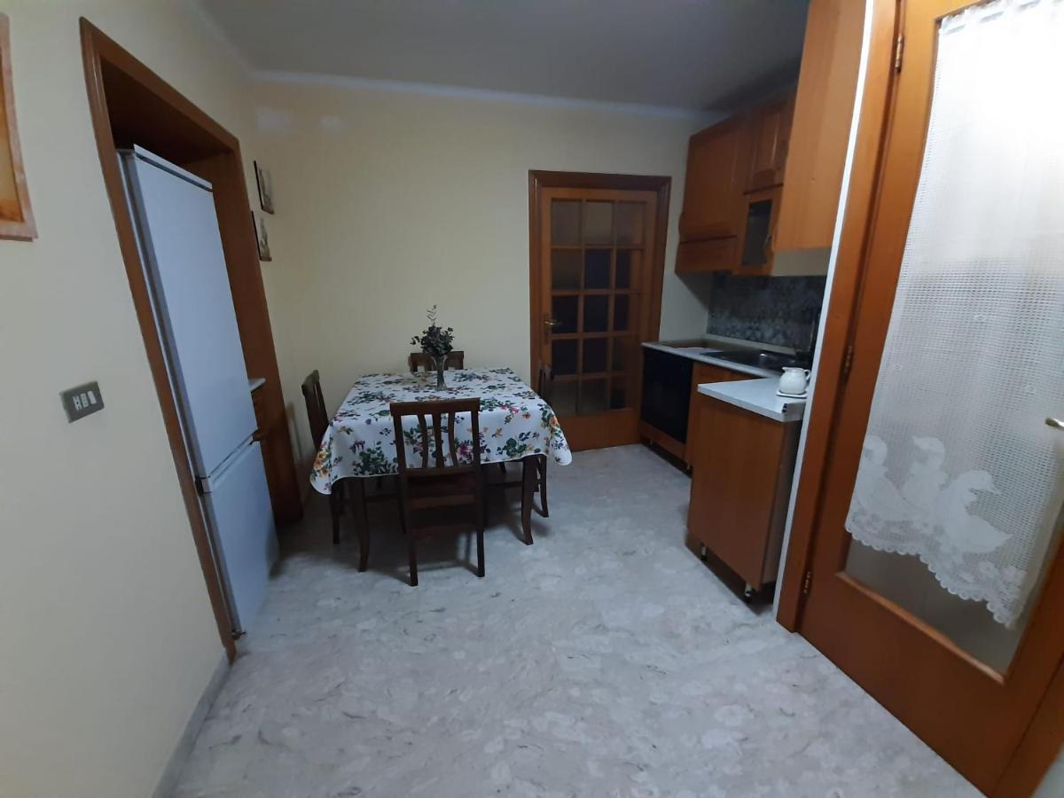 Holiday House Nel Cuore Di Bari Buitenkant foto